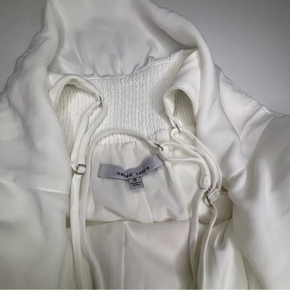 EUC White Tie Waist Short Romper - Picture 3 of 3